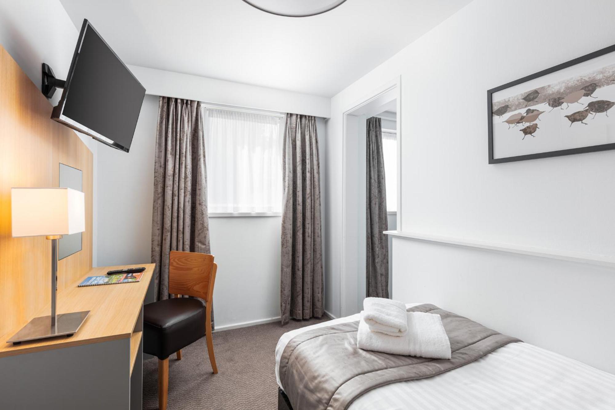 Caledonian Hotel 'A Bespoke Hotel' Ullapool Luaran gambar