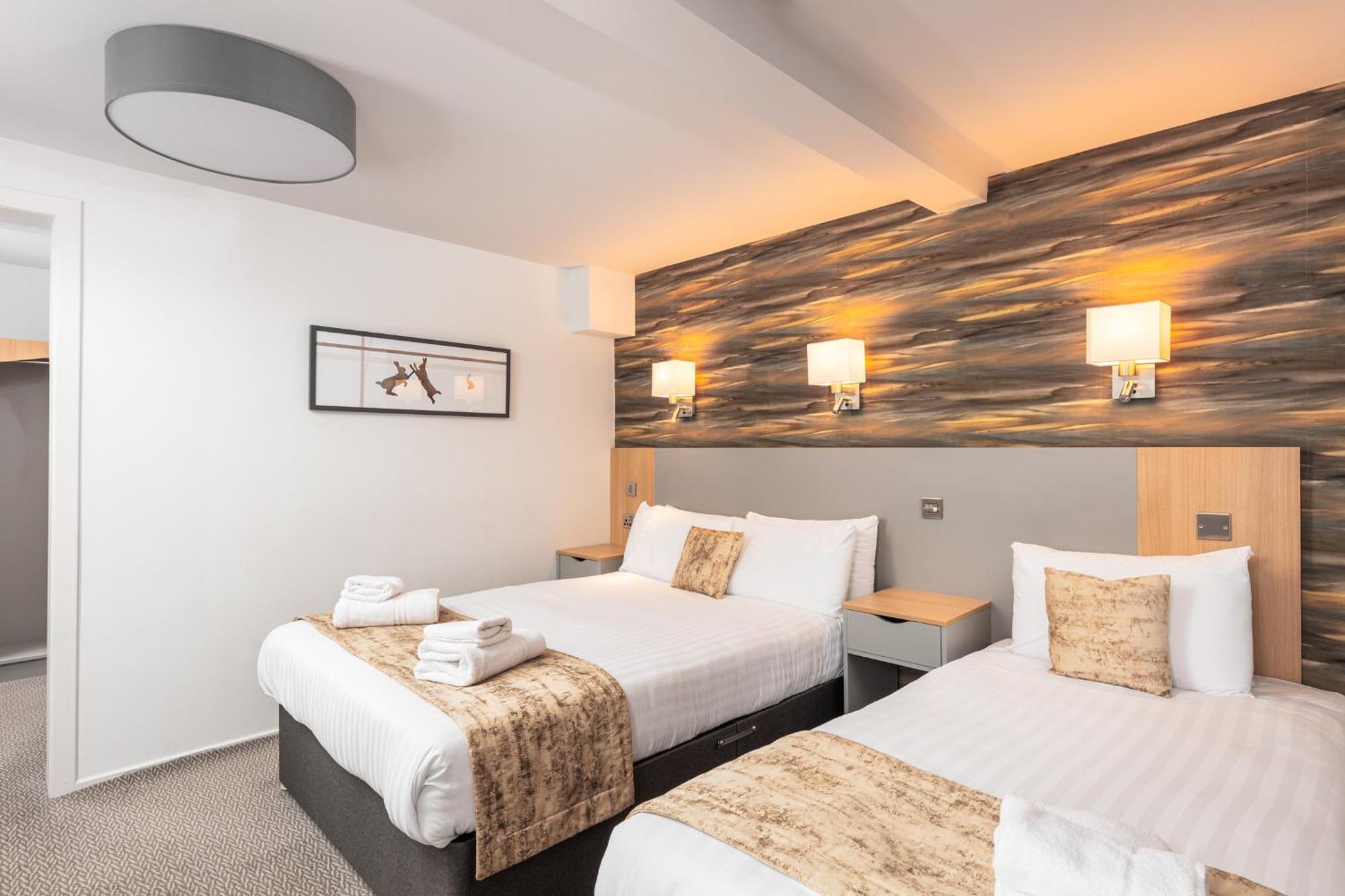 Caledonian Hotel 'A Bespoke Hotel' Ullapool Luaran gambar
